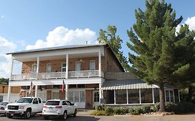 The Hotel Limpia